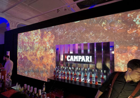 Viaje a través del tiempo - Campari