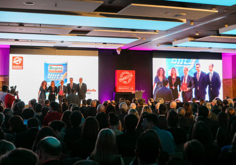 Entrega de Premios El Producto del Año